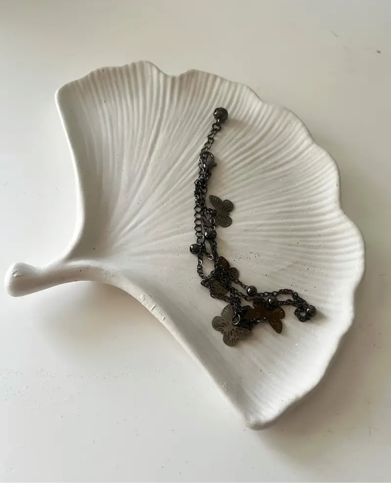 1pc Concrete Ginkgo Leaf Tray Handmade Leaves Shape Jewelry Storage Tray.