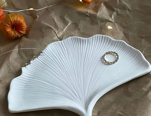 1pc Concrete Ginkgo Leaf Tray  Handmade Leaves Shape Jewelry Storage Tray.